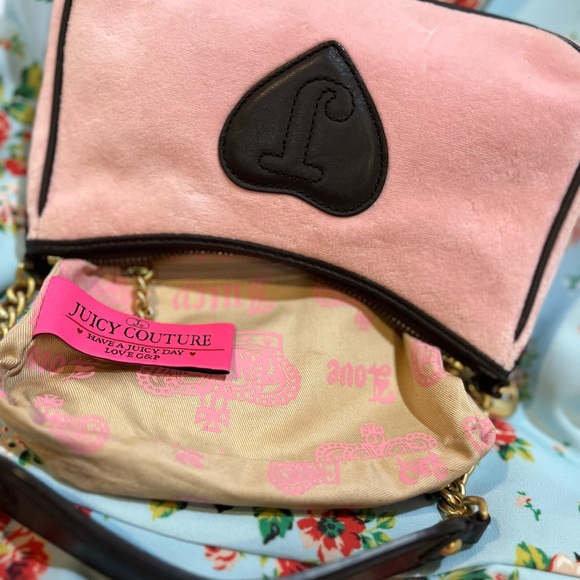 Juicy Couture Y2K Vintage Pink Velour Purse - Picture 10 of 12